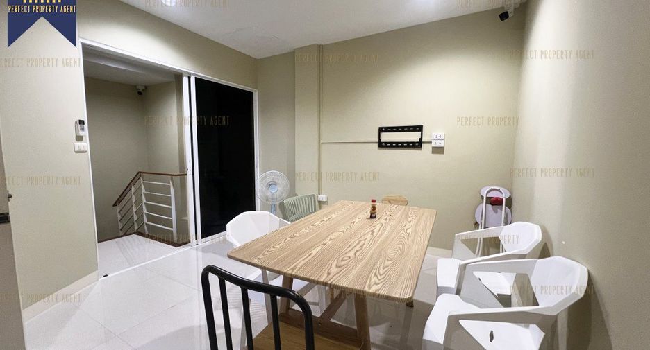 Gewerbefläche zum Kauf mit 6 Zimmer in Prawet, Bangkok