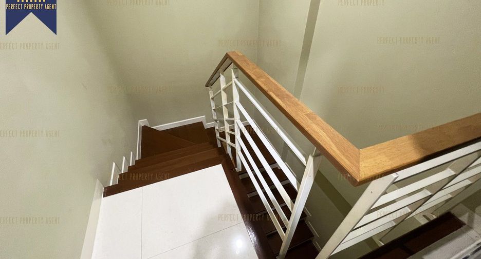 Gewerbefläche zum Kauf mit 6 Zimmer in Prawet, Bangkok
