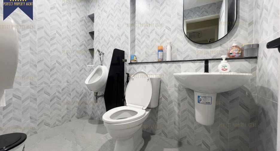 Gewerbefläche zum Kauf mit 6 Zimmer in Prawet, Bangkok