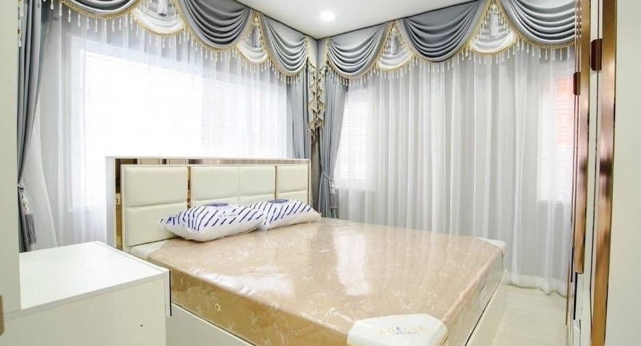 For rent 4 bedrooms villa in Bang Lamung, Chonburi