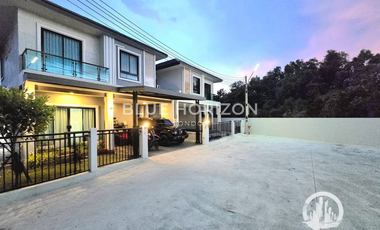For sale 4 bedrooms house in Bang Lamung, Chonburi