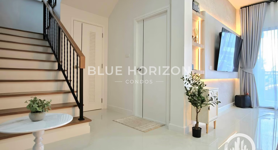For sale 4 bedrooms house in Bang Lamung, Chonburi