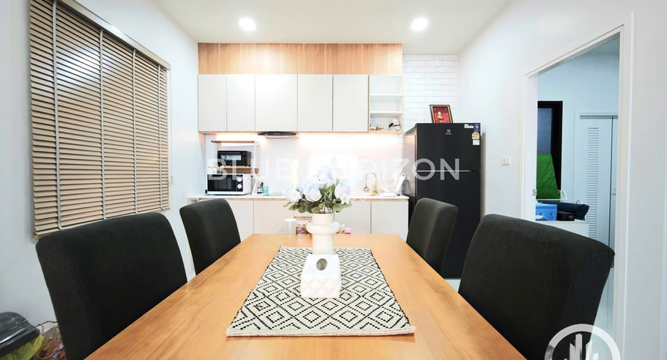 For sale 4 bedrooms house in Bang Lamung, Chonburi