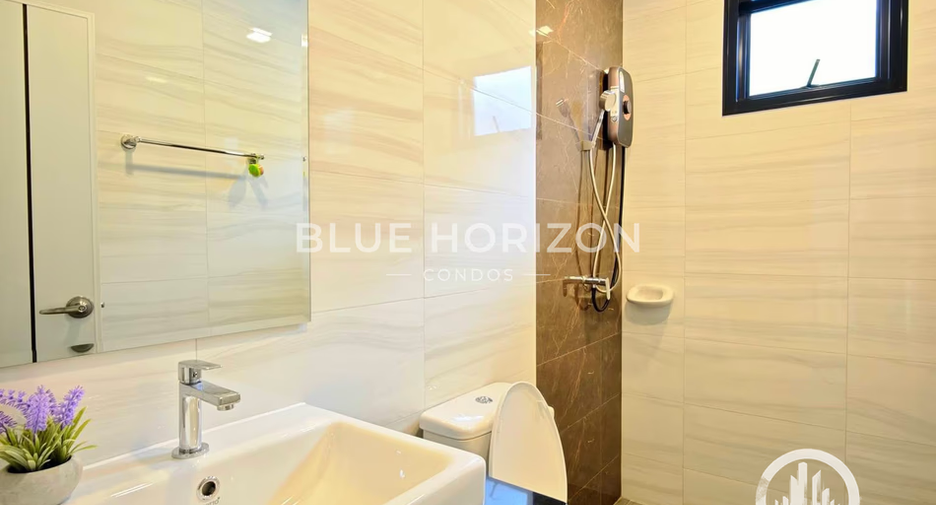 For sale 4 bedrooms house in Bang Lamung, Chonburi