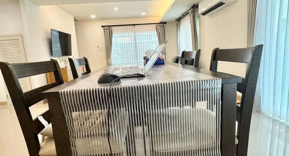 For rent 3 bedrooms house in Bang Lamung, Chonburi