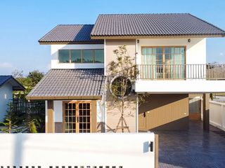 Casa en venta de 4 habitaciones en Doi Saket, Chiang Mai
