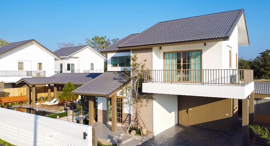 Casa en venta de 4 habitaciones en Doi Saket, Chiang Mai
