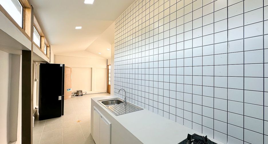 Casa en venta de 4 habitaciones en Doi Saket, Chiang Mai