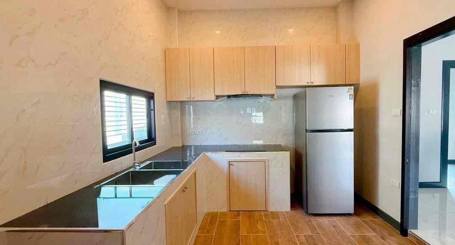 For rent 3 bedrooms villa in Bang Lamung, Chonburi