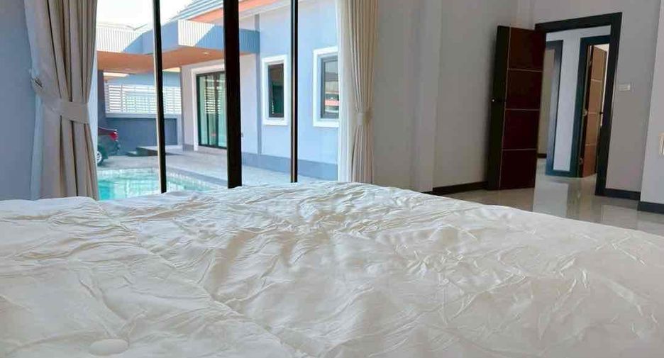 For rent 3 bedrooms villa in Bang Lamung, Chonburi