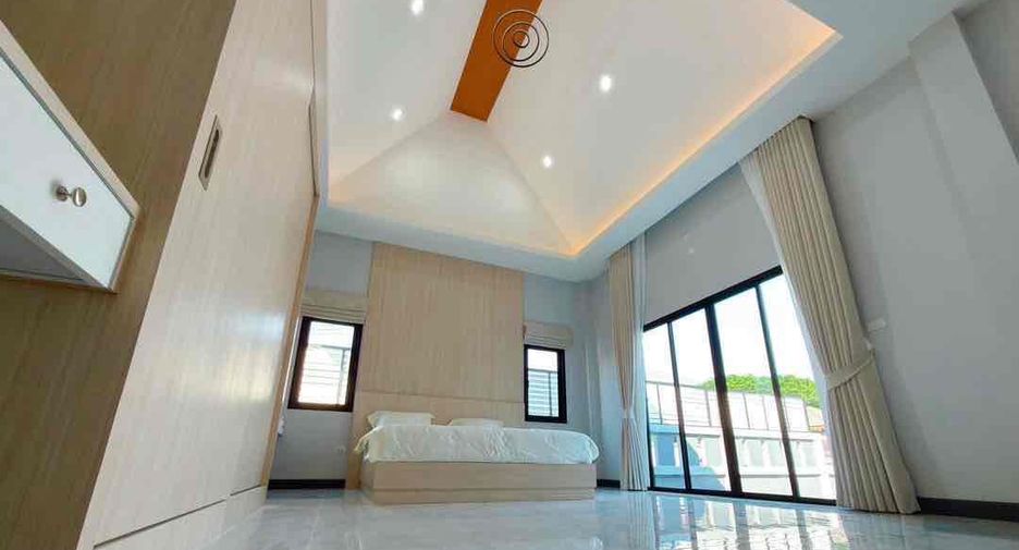 For rent 3 bedrooms villa in Bang Lamung, Chonburi