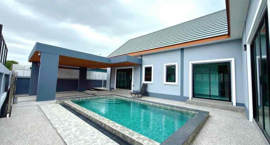 For rent 3 bedrooms villa in Bang Lamung, Chonburi