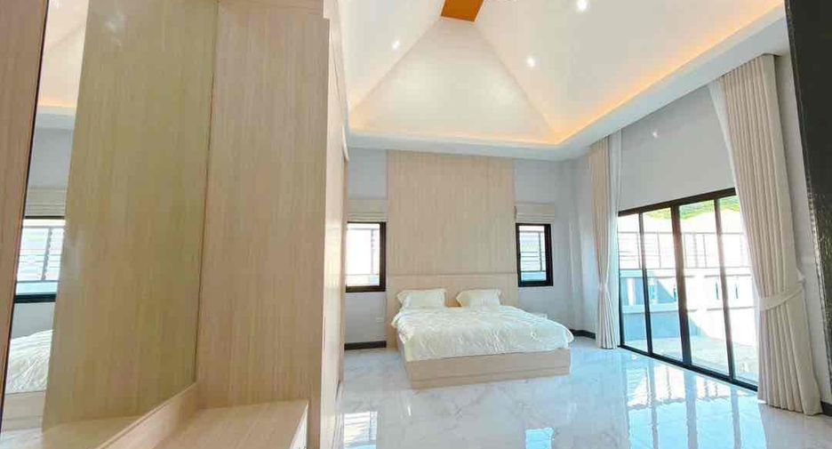 For rent 3 bedrooms villa in Bang Lamung, Chonburi