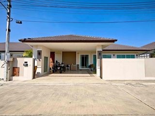 Villa zur Miete mit 3 Zimmer in Bang Lamung, Chonburi