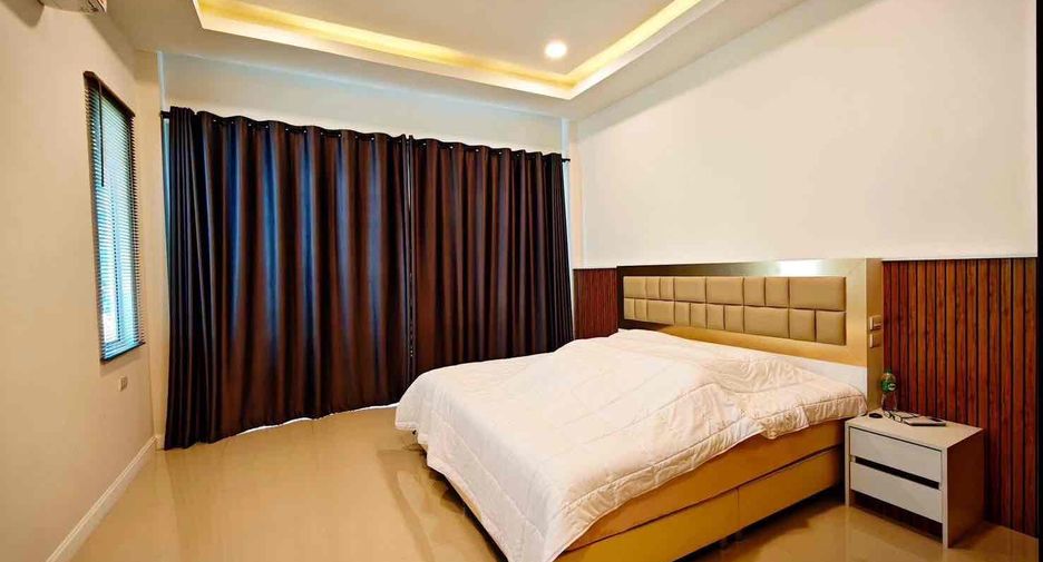 For rent 3 bedrooms villa in Bang Lamung, Chonburi