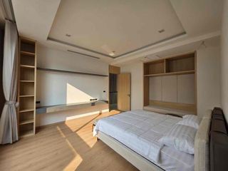 Villa en alquiler de 5 habitaciones en Bang Lamung, Chonburi