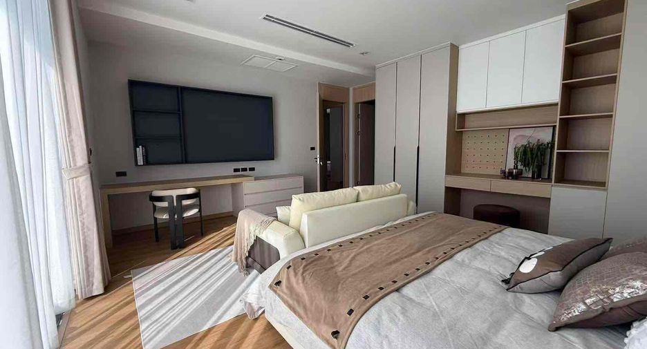 For rent 4 bedrooms villa in Bang Lamung, Chonburi