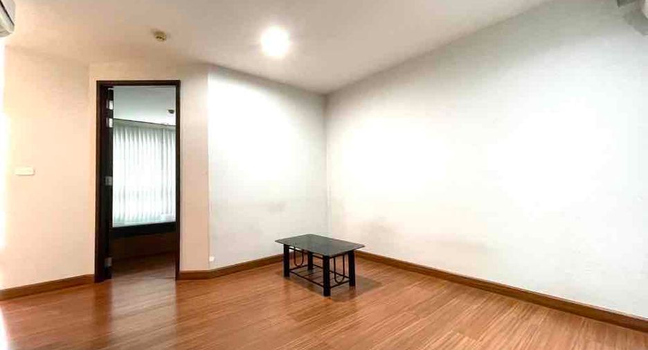 For sale 1 bed condo in Huai Khwang, Bangkok