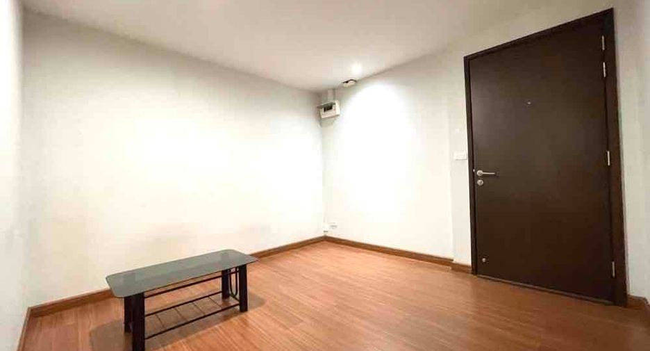 For sale 1 bed condo in Huai Khwang, Bangkok