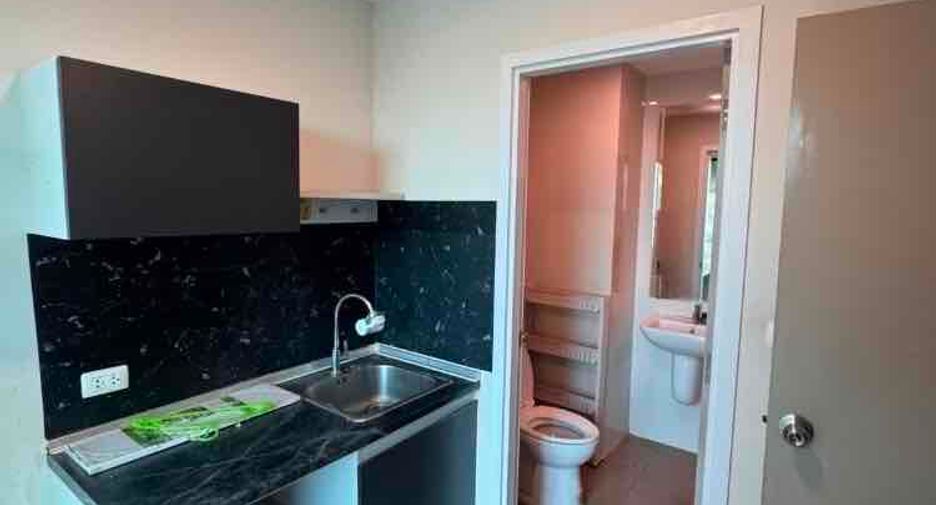 For sale 1 bed condo in Mueang Samut Prakan, Samut Prakan