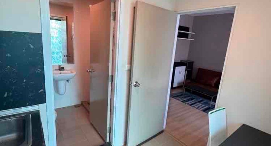 For sale 1 bed condo in Mueang Samut Prakan, Samut Prakan