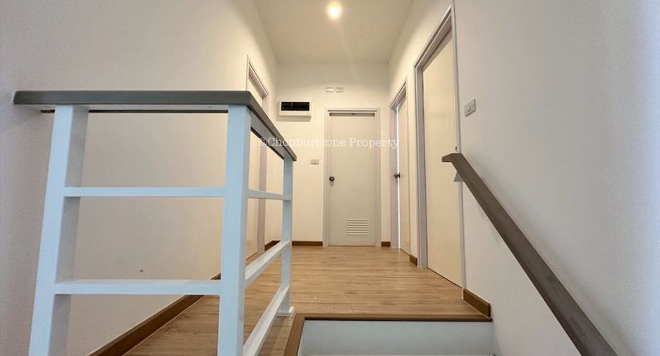 For rent 3 bedrooms house in Si Racha, Chonburi