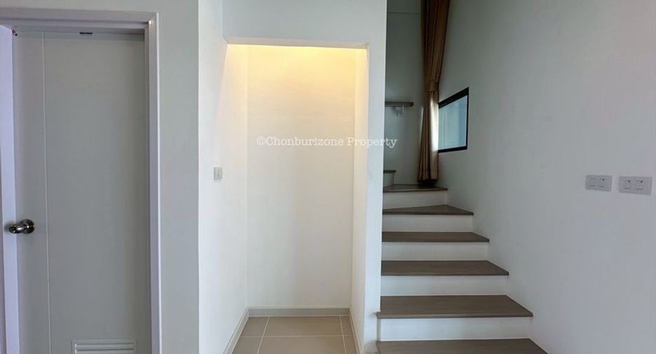 For rent 3 bedrooms house in Si Racha, Chonburi