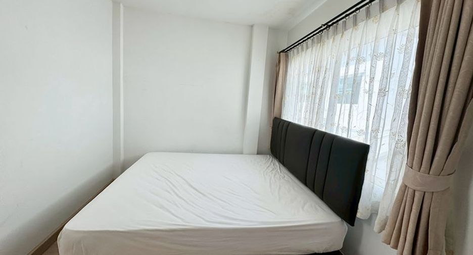 For rent 3 bedrooms house in Si Racha, Chonburi