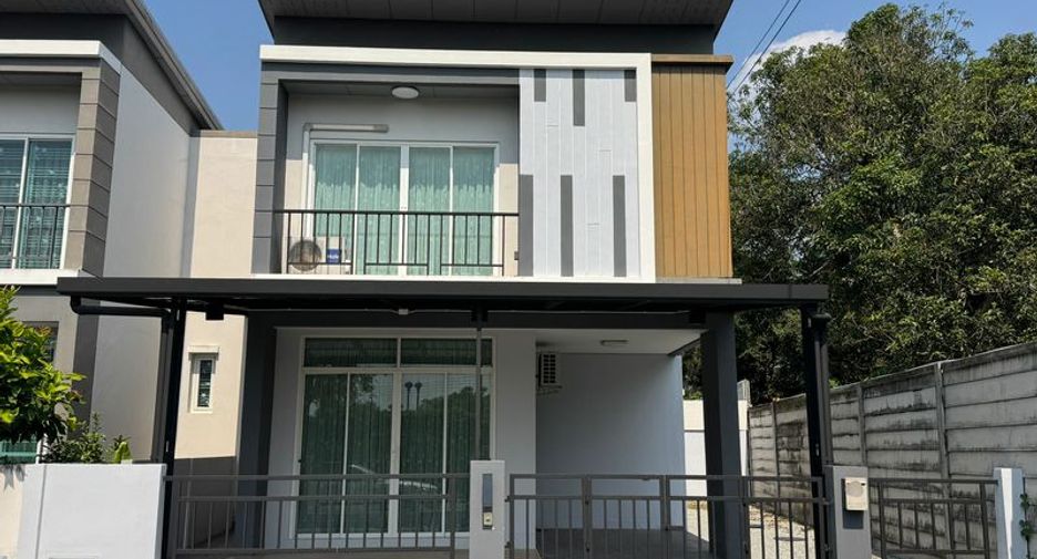 For rent 3 bedrooms house in Si Racha, Chonburi
