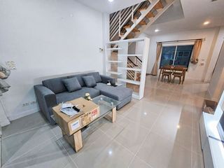 À louer 3 chambres maison à Si Racha, Chonburi