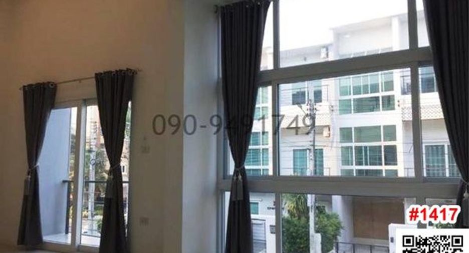 For rent 3 bedrooms townhouse in Min Buri, Bangkok