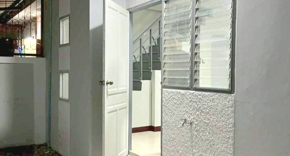 For sale 2 bedrooms townhouse in Lat Krabang, Bangkok