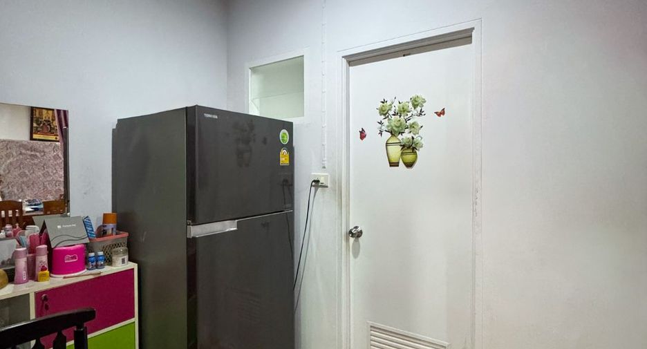 For sale 3 bedrooms townhouse in Bang Phli, Samut Prakan
