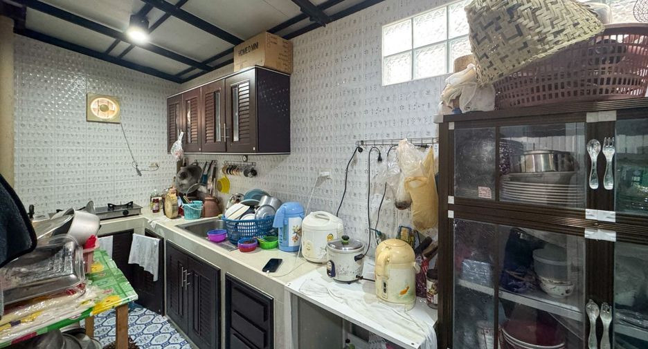 For sale 3 bedrooms townhouse in Bang Phli, Samut Prakan
