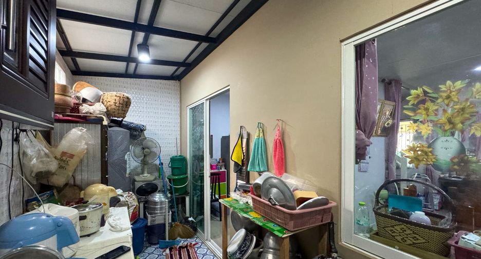 For sale 3 bedrooms townhouse in Bang Phli, Samut Prakan