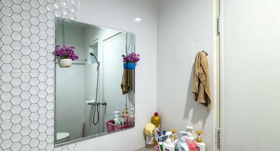 For sale 3 bedrooms townhouse in Bang Phli, Samut Prakan