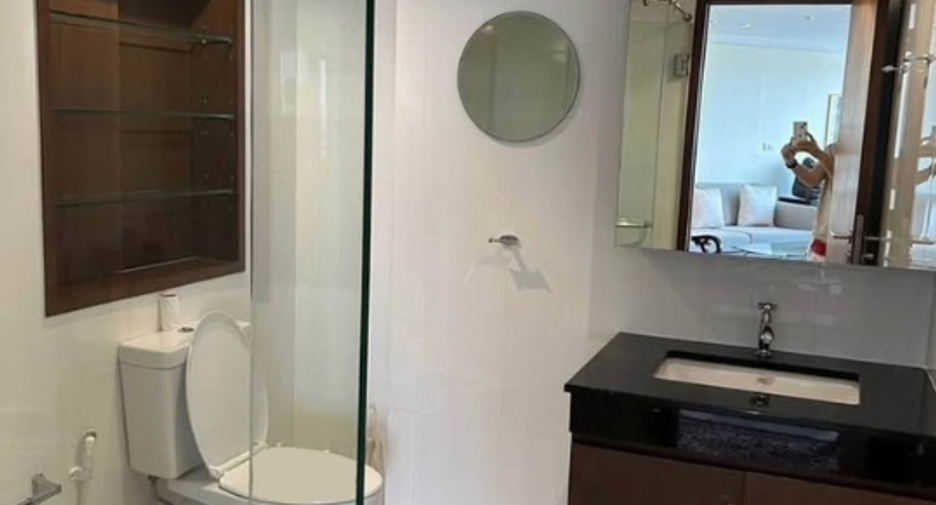 For rent and for sale 2 bedrooms condo in Yan Nawa, Bangkok