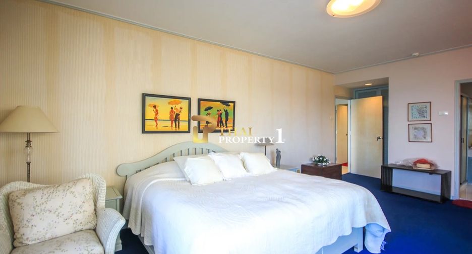 For sale 3 bedrooms condo in Cha Am, Phetchaburi