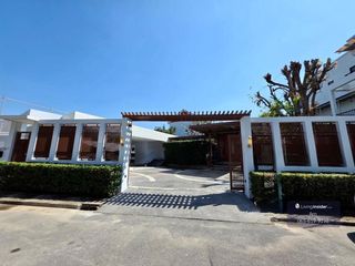 For rent and for sale 6 bedrooms house in Suan Luang, Bangkok