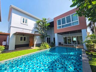 For rent and for sale 6 bedrooms house in Suan Luang, Bangkok