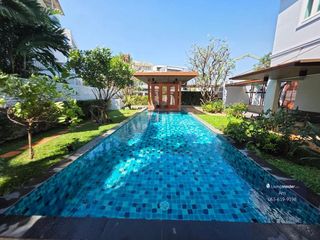 For rent and for sale 6 bedrooms house in Suan Luang, Bangkok