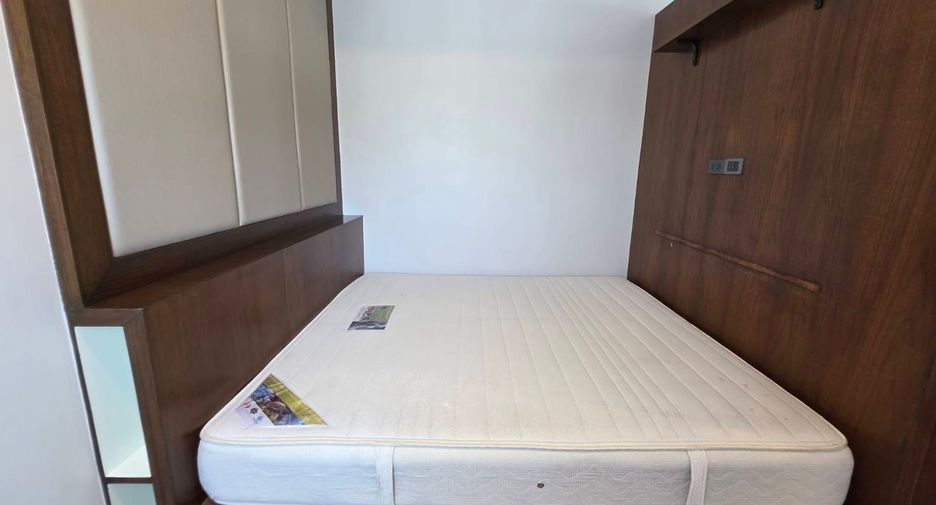 Haus zur Miete und zum Kauf mit 6 Zimmer in Suan Luang, Bangkok