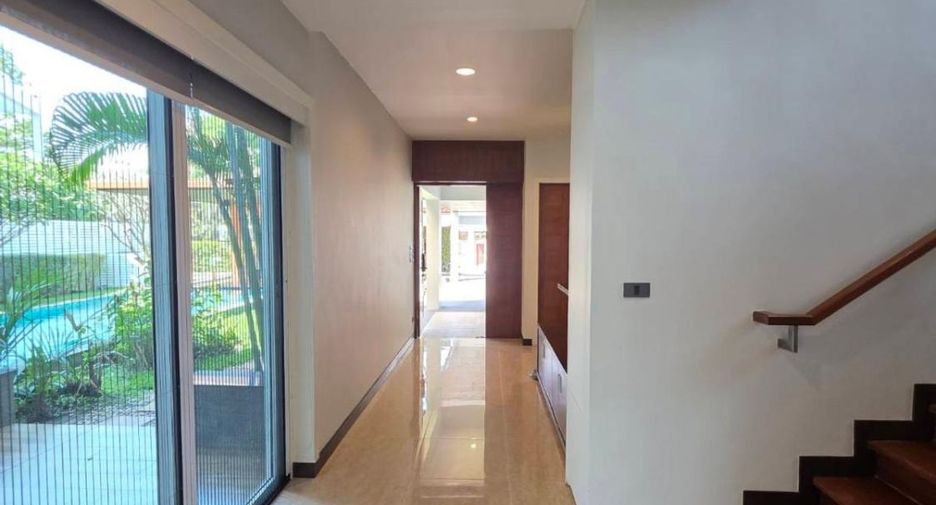 Haus zur Miete und zum Kauf mit 6 Zimmer in Suan Luang, Bangkok