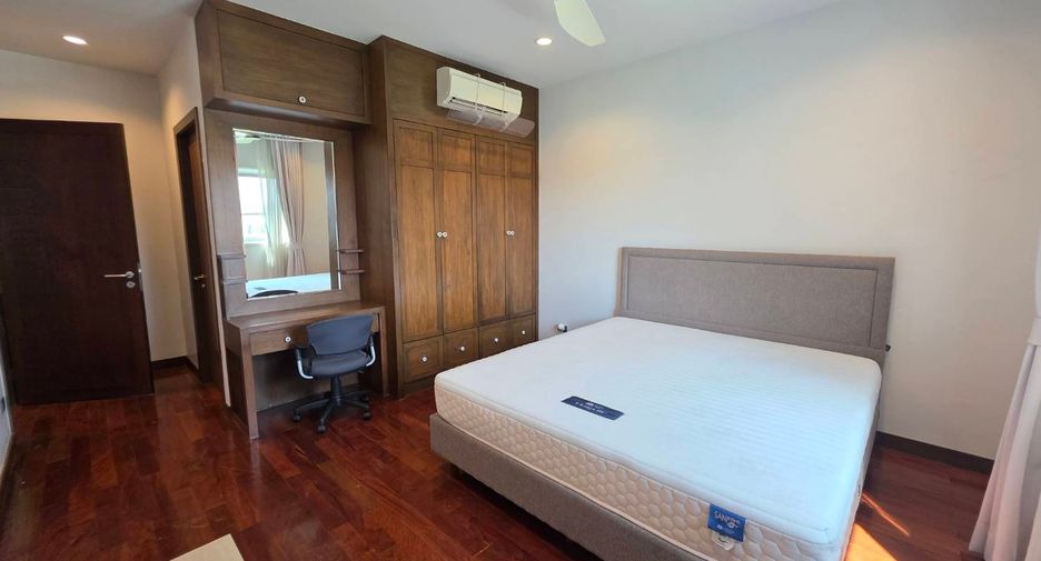 Haus zur Miete und zum Kauf mit 6 Zimmer in Suan Luang, Bangkok