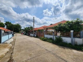 Casa en venta de 2 habitaciones en Ban Khai, Rayong