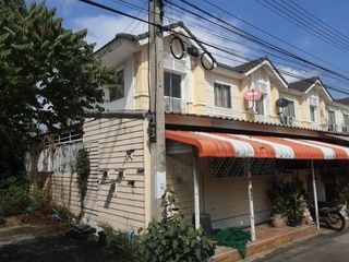 Casa adosada en venta de 1 habitaciones en Thanyaburi, Pathum Thani