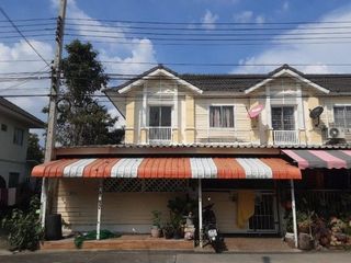 Casa adosada en venta de 1 habitaciones en Thanyaburi, Pathum Thani