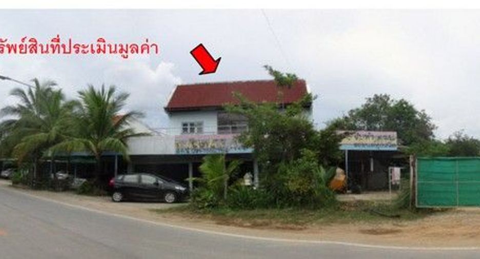 For sale 1 bed retail Space in Mueang Lamphun, Lamphun
