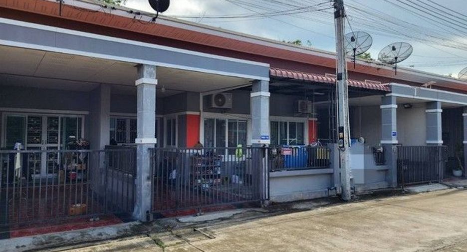 Casa adosada en venta de 1 habitaciones en Ban Khai, Rayong