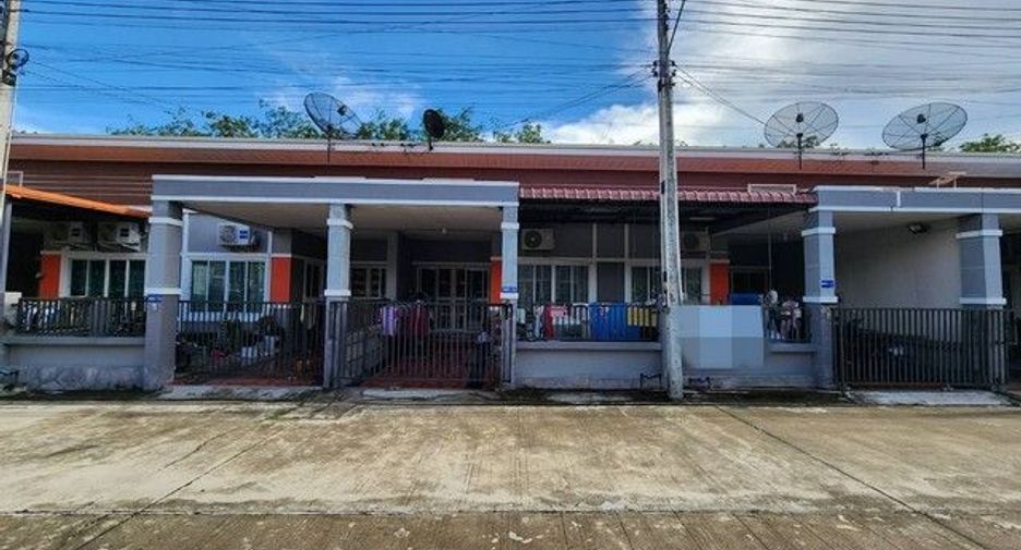Casa adosada en venta de 1 habitaciones en Ban Khai, Rayong